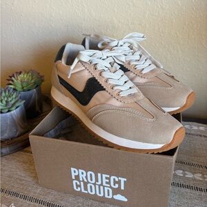 New Project Cloud Madison Sneakers size 8